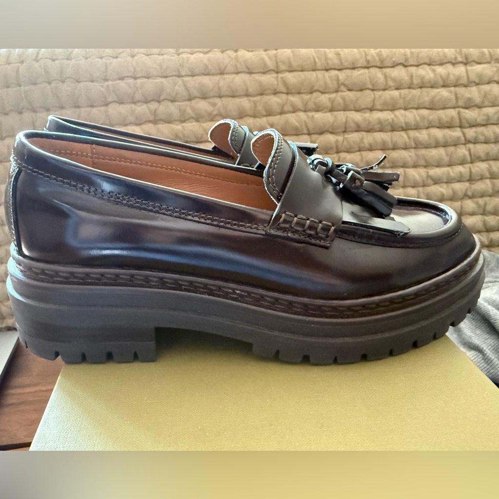 Bobbies Deniz Loafer Lug Sole 36 Like New